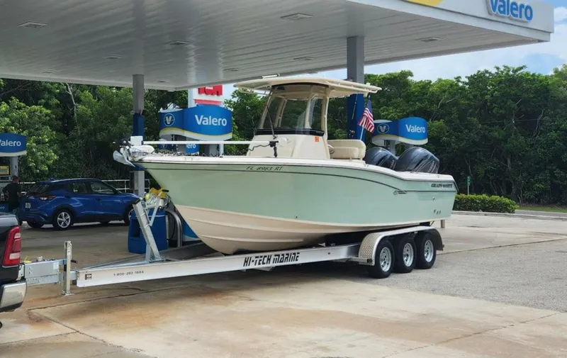Slide: The Image of Grady-White Fisherman 257 2019 - 9