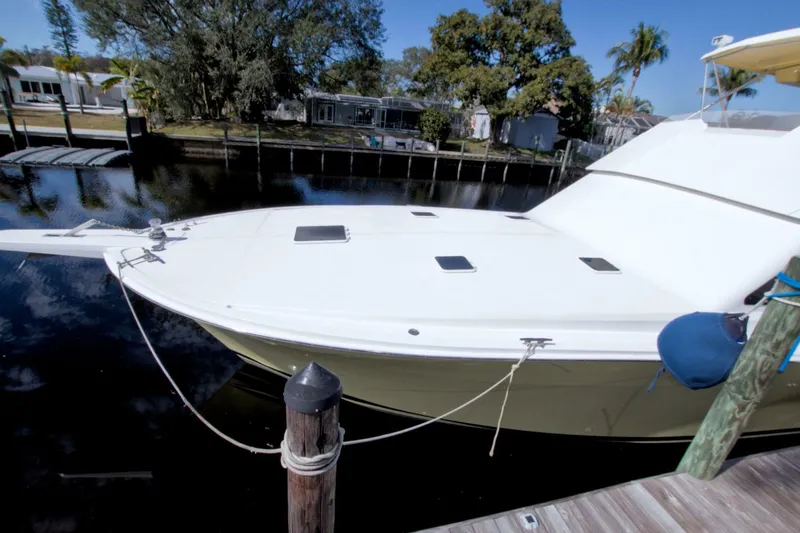 Slide: The Image of Viking 53 Convertible 1990 - 14