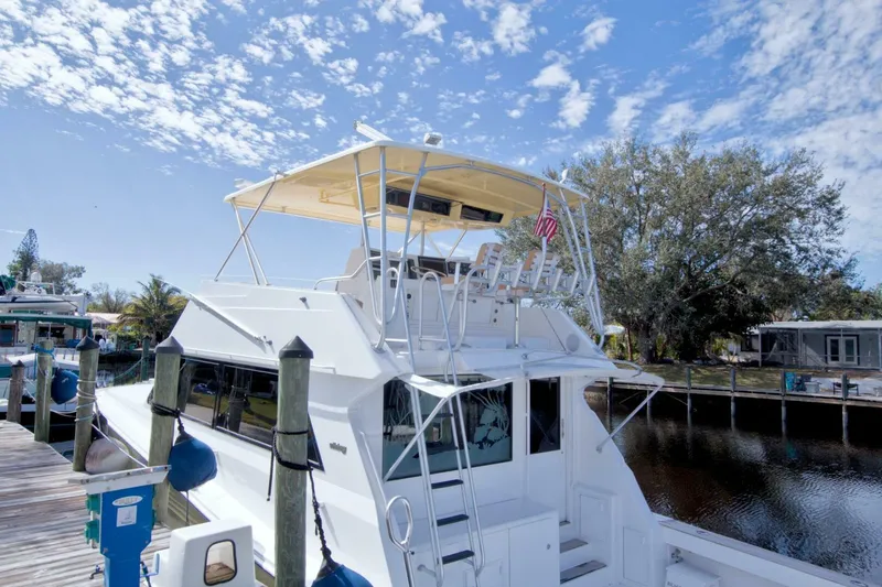 Slide: The Image of Viking 53 Convertible 1990 - 16