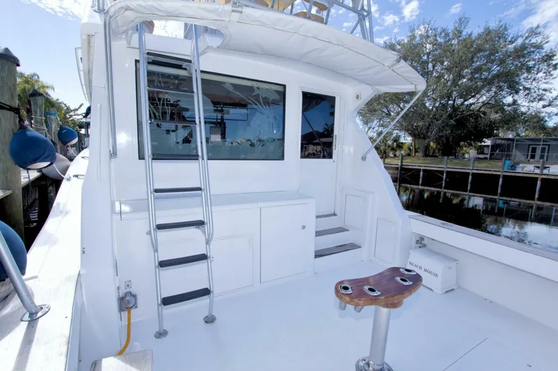 Slide: The Image of Viking 53 Convertible 1990 - 26