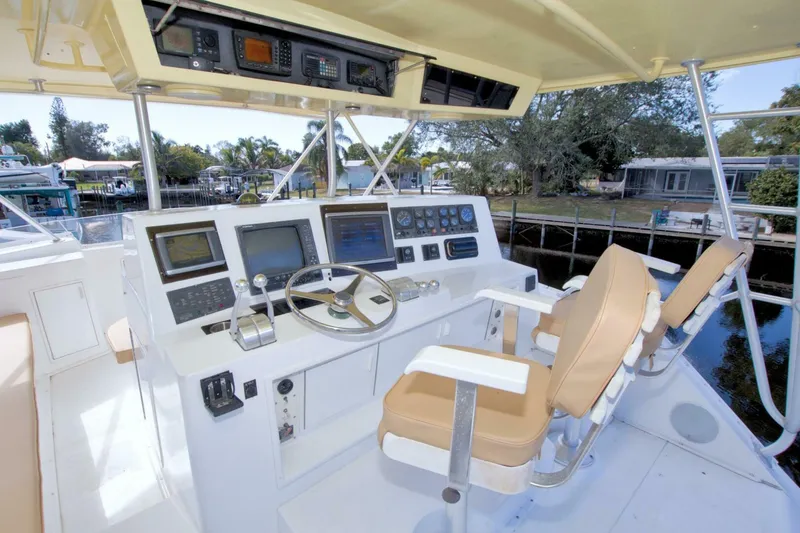 Slide: The Image of Viking 53 Convertible 1990 - 31