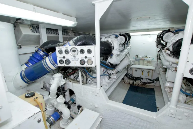 Slide: The Image of Viking 53 Convertible 1990 - 89