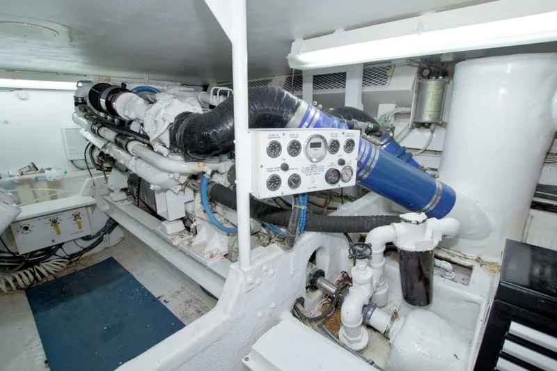 Slide: The Image of Viking 53 Convertible 1990 - 91
