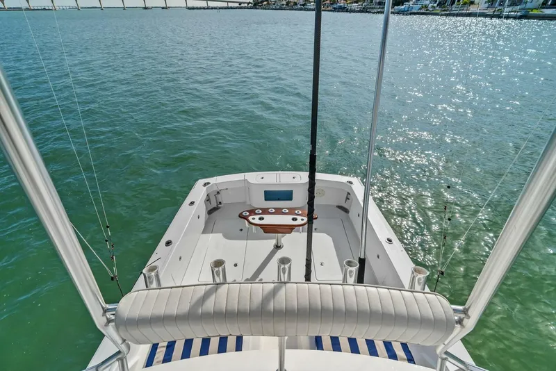 Slide: The Image of Bertram 35 Flybridge 2017 - 21
