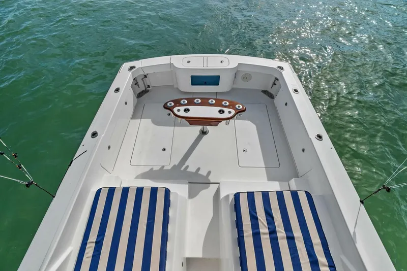 Slide: The Image of Bertram 35 Flybridge 2017 - 22
