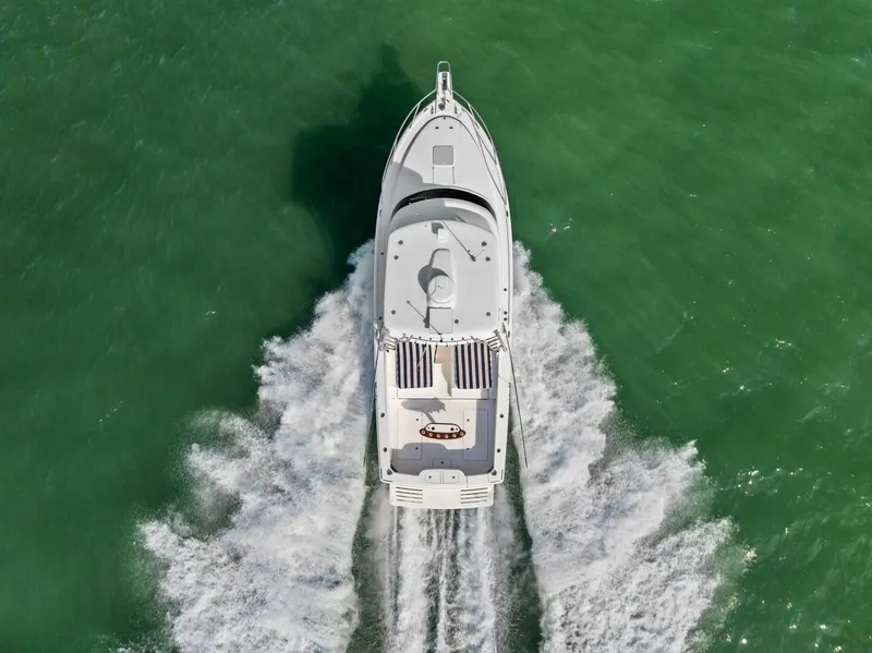 Slide: The Image of Bertram 35 Flybridge 2017 - 63