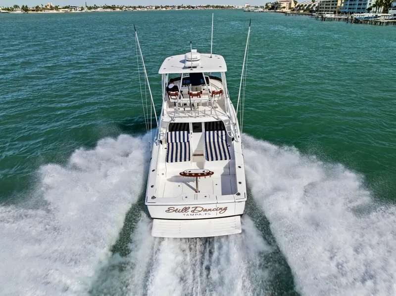 Slide: The Image of Bertram 35 Flybridge 2017 - 64