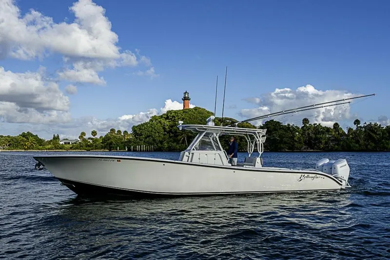 Slide: The Image of Yellowfin 39 Offshore 2011 - 20