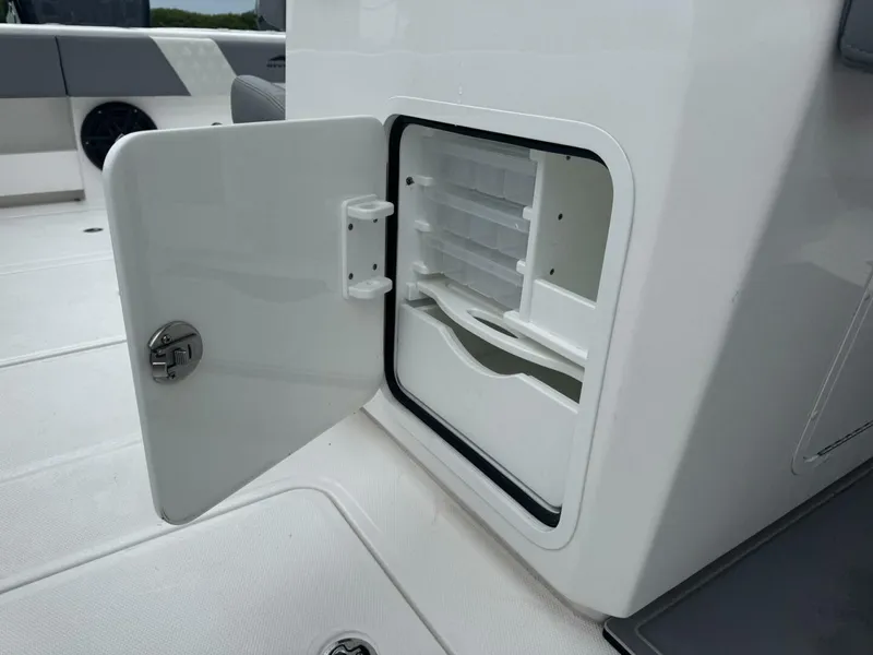 Slide: The Image of Invincible 35 Catamaran 2025 - 9