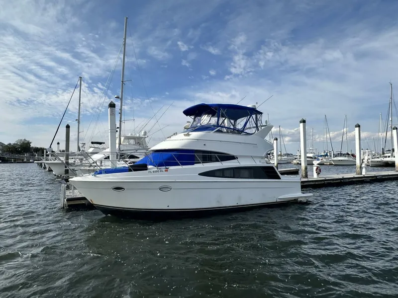 The Image of Carver Yachts 36 SS 2005 - 0