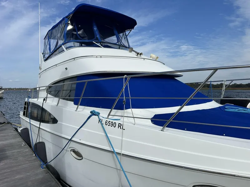 Slide: The Image of Carver Yachts 36 SS 2005 - 10