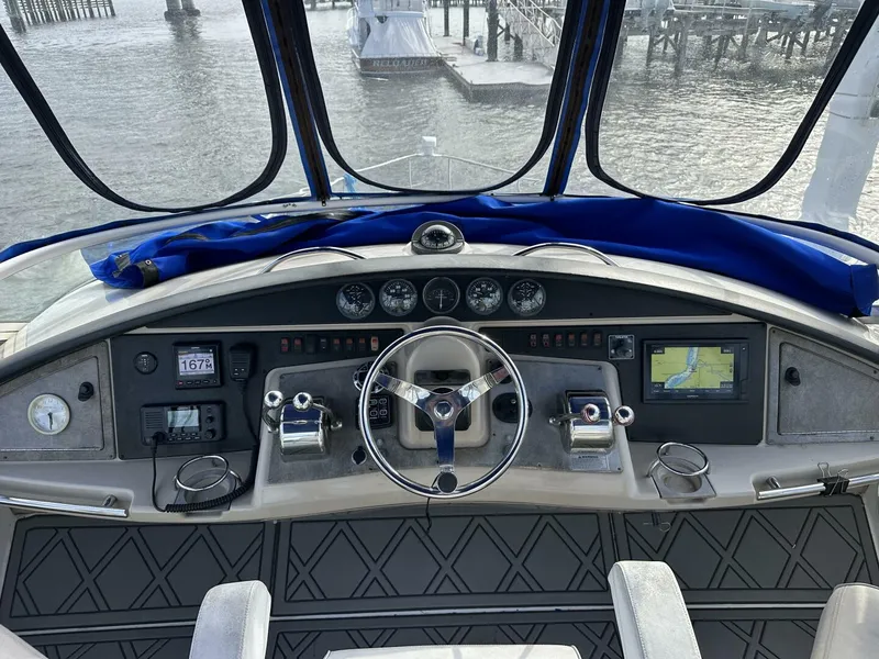 Slide: The Image of Carver Yachts 36 SS 2005 - 21