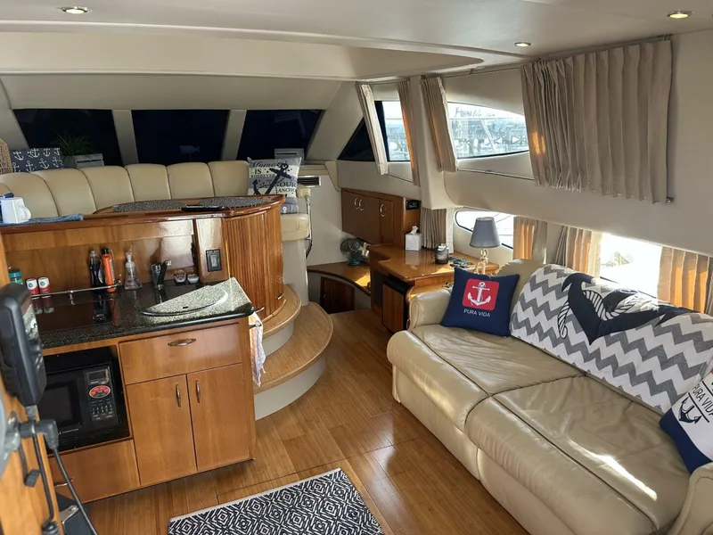 Slide: The Image of Carver Yachts 36 SS 2005 - 23