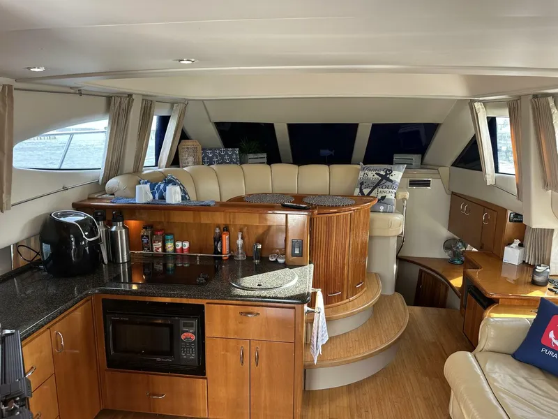 Slide: The Image of Carver Yachts 36 SS 2005 - 24