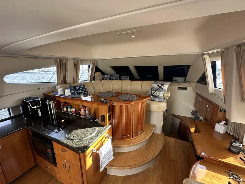 Slide: The Image of Carver Yachts 36 SS 2005 - 27