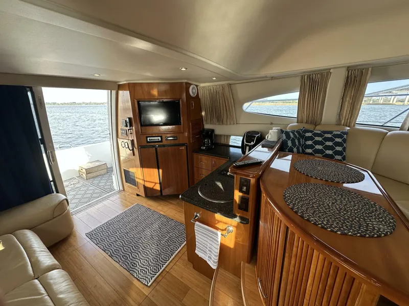 Slide: The Image of Carver Yachts 36 SS 2005 - 29