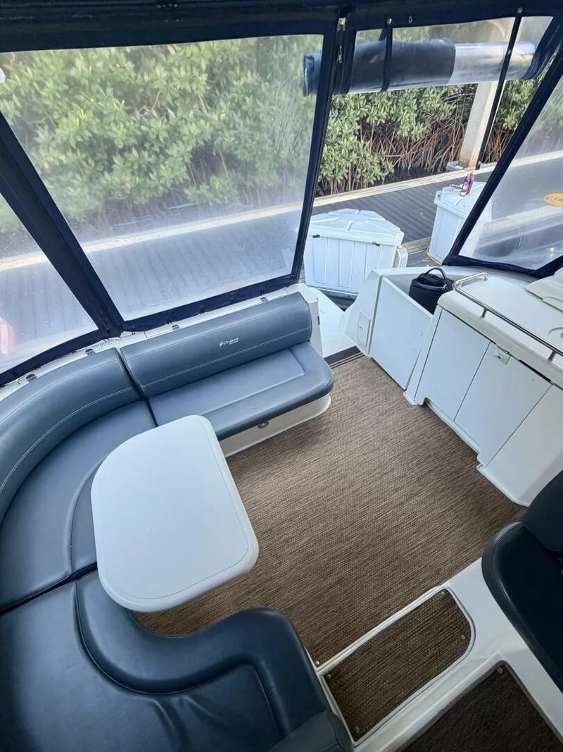 Slide: The Image of Cruisers 370 Express 2007 - 22