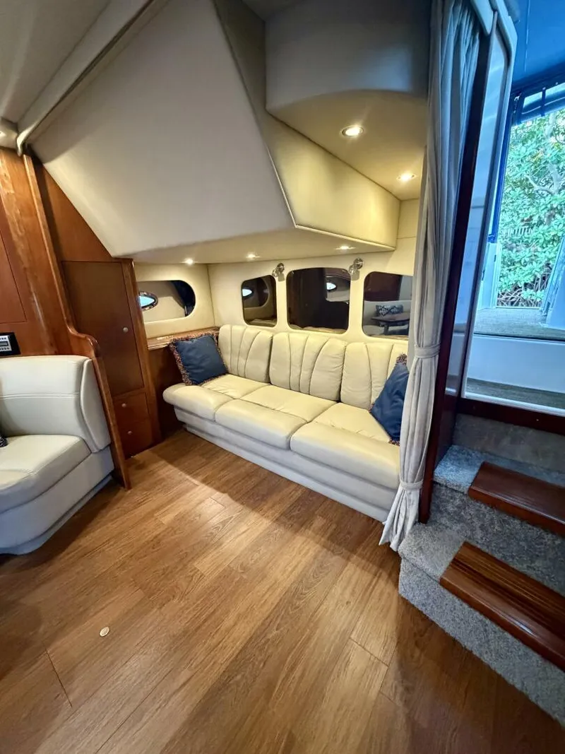 Slide: The Image of Cruisers 370 Express 2007 - 7