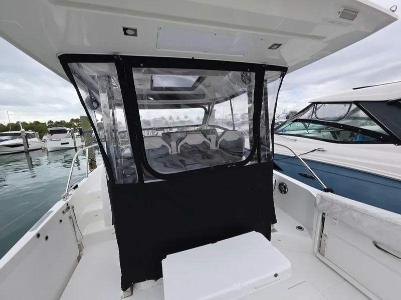 Slide: The Image of Jeanneau Leader 10.5 WA Series 2 2022 - 5