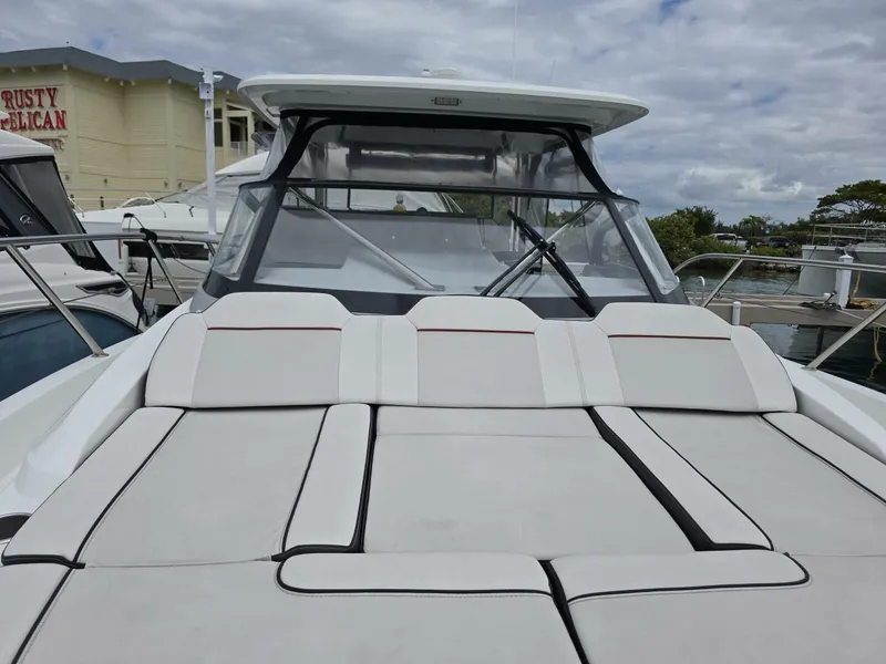 Slide: The Image of Jeanneau Leader 10.5 WA Series 2 2022 - 9