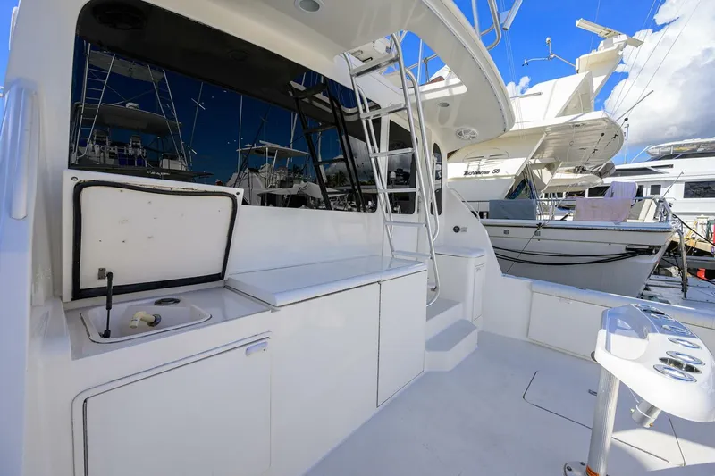 Slide: The Image of Ocean 56 Super Sport 2001 - 6