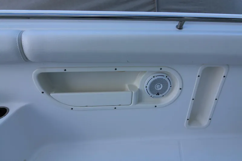 Slide: The Image of Boston Whaler 320 Outrage 2015 - 12