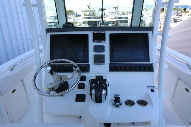 Slide: The Image of Boston Whaler 320 Outrage 2015 - 3