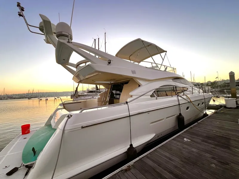 The Image of Ferretti 530 2004 - 0