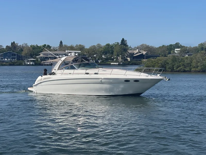 The Image of Sea Ray 380 Sundancer 2001 - 0