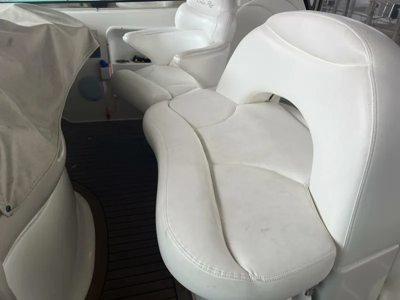 Slide: The Image of Sea Ray 380 Sundancer 2001 - 11
