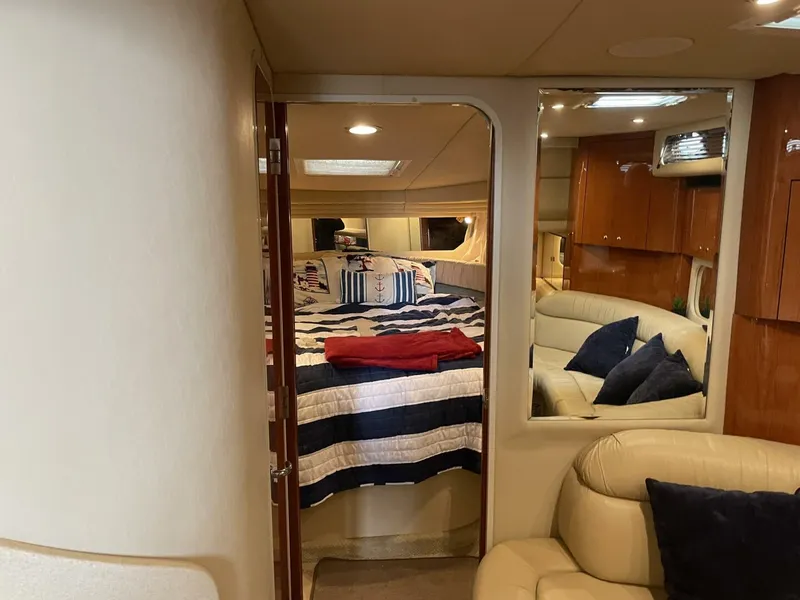 Slide: The Image of Sea Ray 380 Sundancer 2001 - 28
