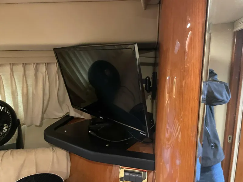 Slide: The Image of Sea Ray 380 Sundancer 2001 - 31