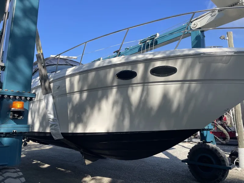 Slide: The Image of Sea Ray 380 Sundancer 2001 - 4
