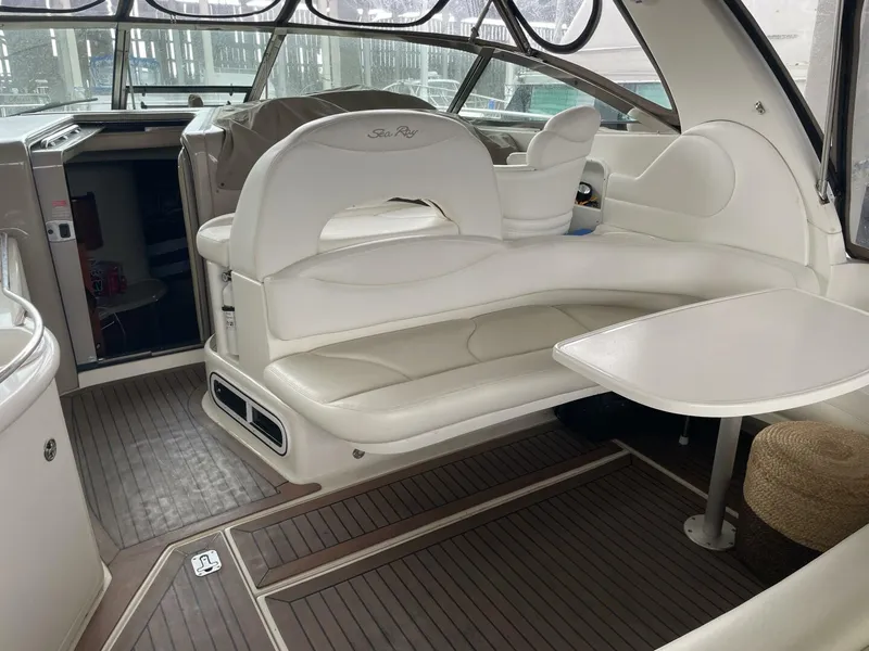 Slide: The Image of Sea Ray 380 Sundancer 2001 - 6