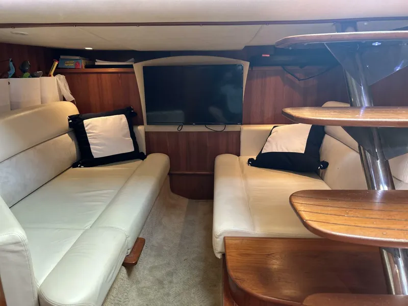 Slide: The Image of Tiara 3500 Sovran 2008 - 27
