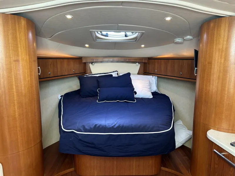 Slide: The Image of Tiara 3500 Sovran 2008 - 32
