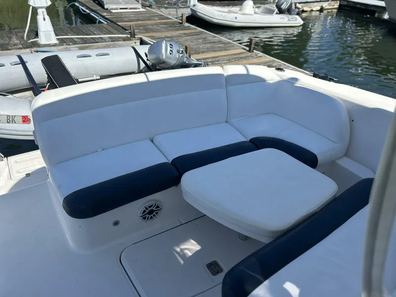 Slide: The Image of Tiara 3500 Sovran 2008 - 8