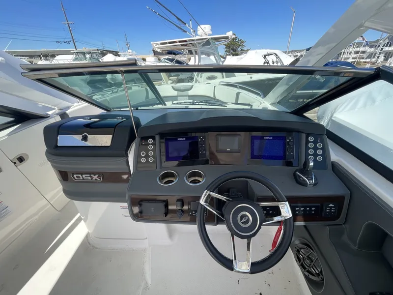 Slide: The Image of Chaparral 280 OSX 2023 - 14