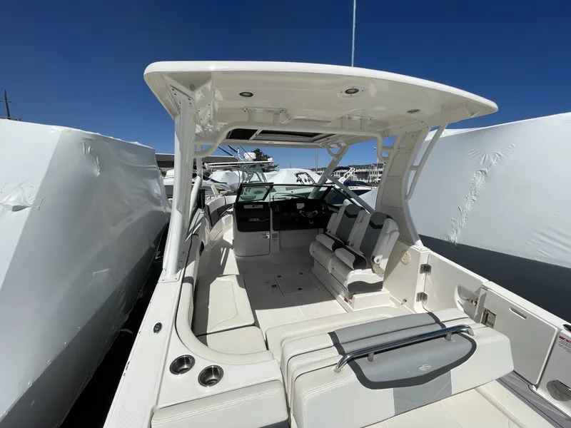 Slide: The Image of Chaparral 280 OSX 2023 - 8