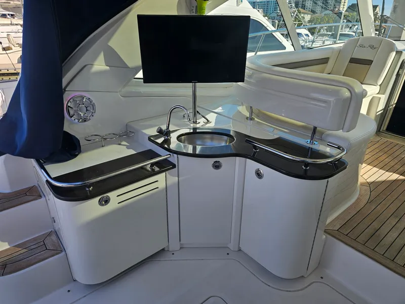 Slide: The Image of Sea Ray 500 SUNDANCER 2012 - 13