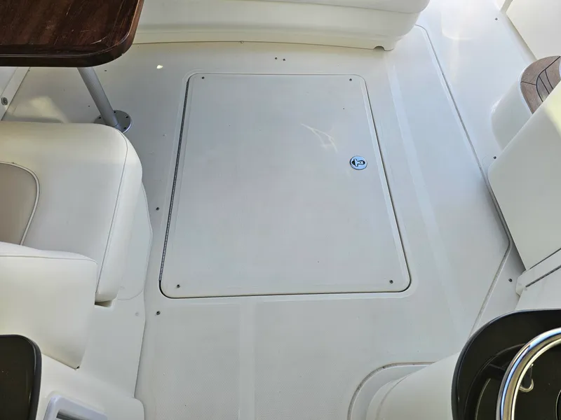 Slide: The Image of Sea Ray 500 SUNDANCER 2012 - 52