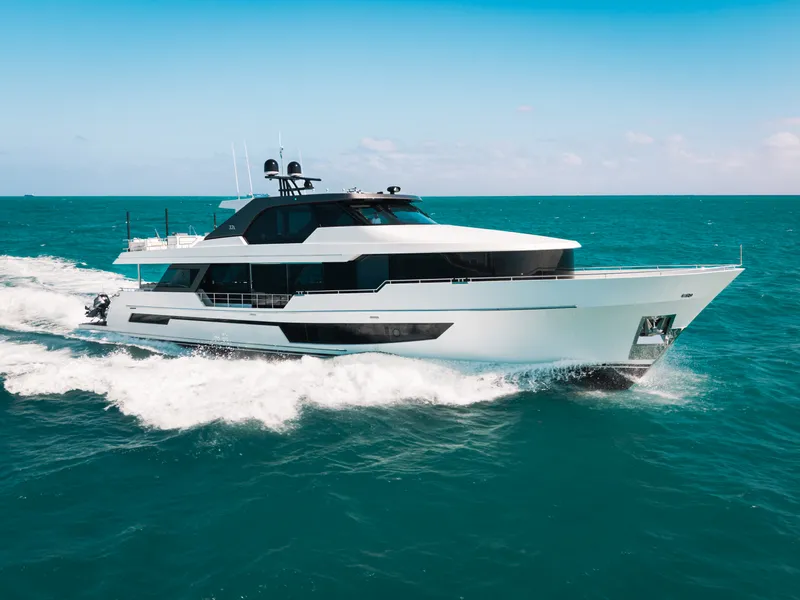 Slide: The Image of Ocean Alexander 32 L 2024 - 9