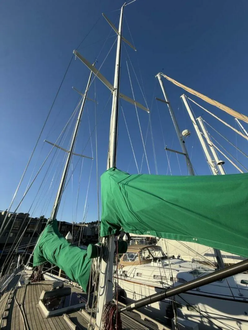 Slide: The Image of Schooner 2007 - 10
