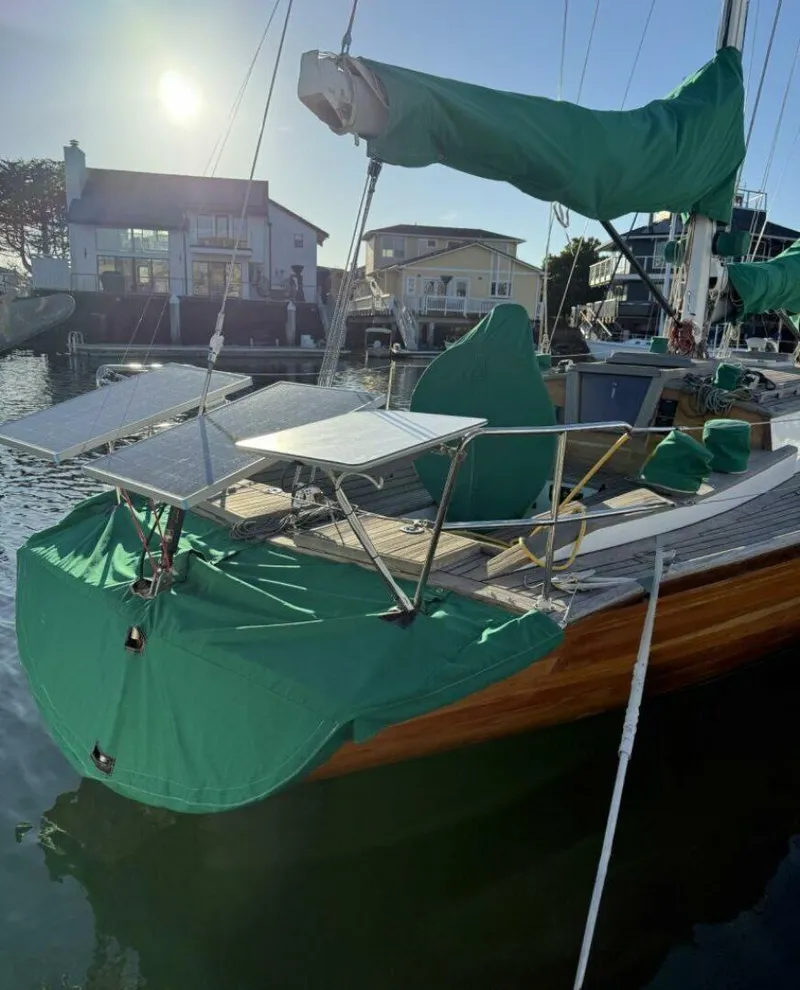 Slide: The Image of Schooner 2007 - 6