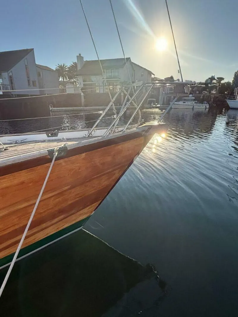 Slide: The Image of Schooner 2007 - 8