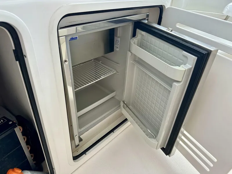 Slide: The Image of Sea Ray 480 Sedan Bridge 2002 - 18