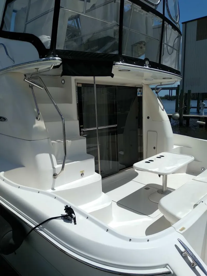 Slide: The Image of Sea Ray 480 Sedan Bridge 2002 - 32