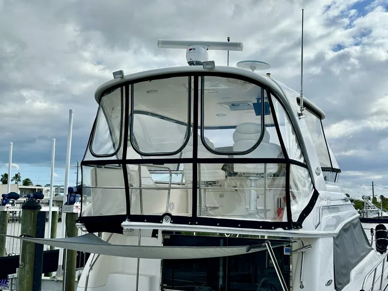 Slide: The Image of Sea Ray 480 Sedan Bridge 2002 - 9