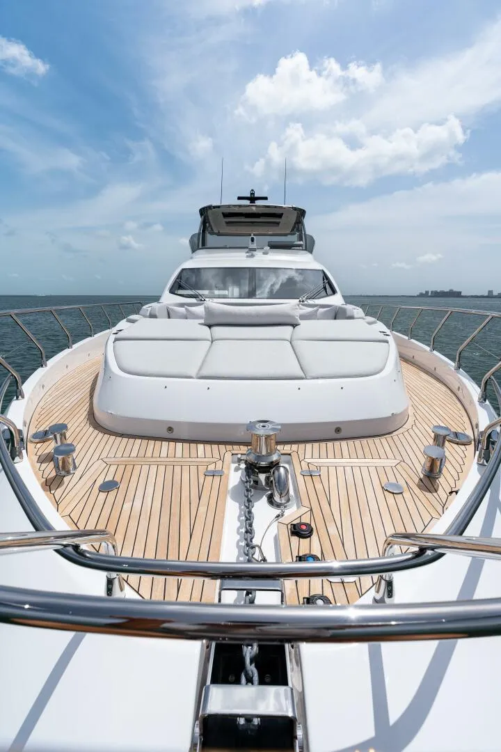 Slide: The Image of Azimut 78 2022 - 11