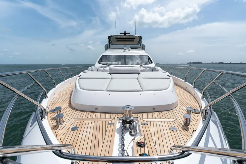 Slide: The Image of Azimut 78 2022 - 14